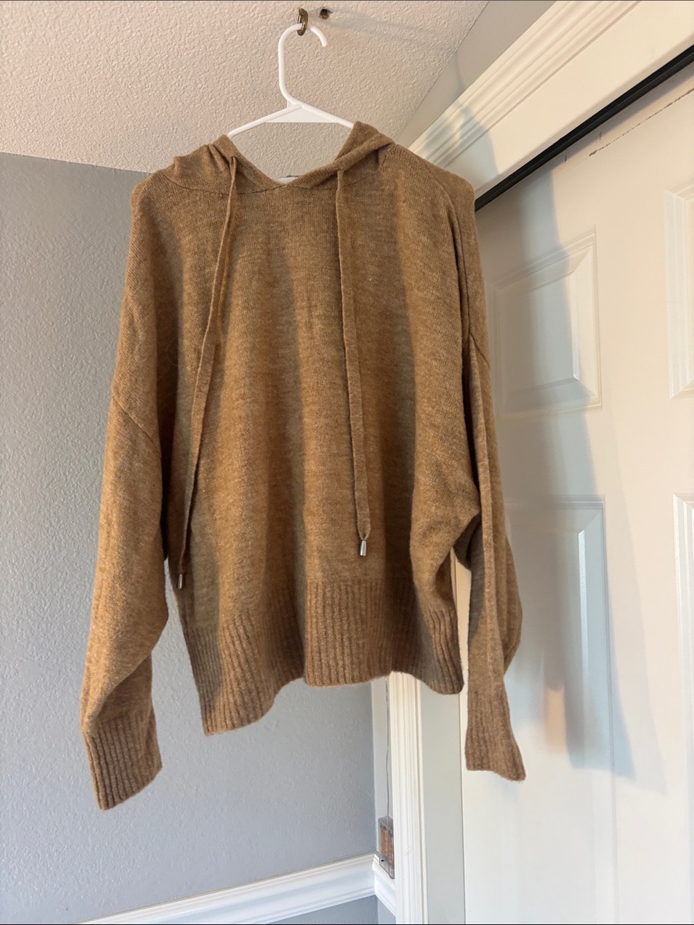 H&M Camel Brown Hooded Crew-Neck Knit Sweater